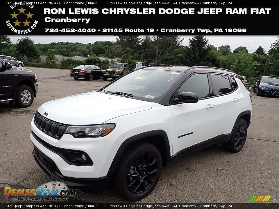 2022 Jeep Compass Altitude 4x4 Bright White / Black Photo #1