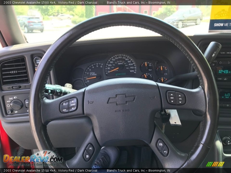 2003 Chevrolet Avalanche 1500 4x4 Victory Red / Dark Charcoal Photo #20