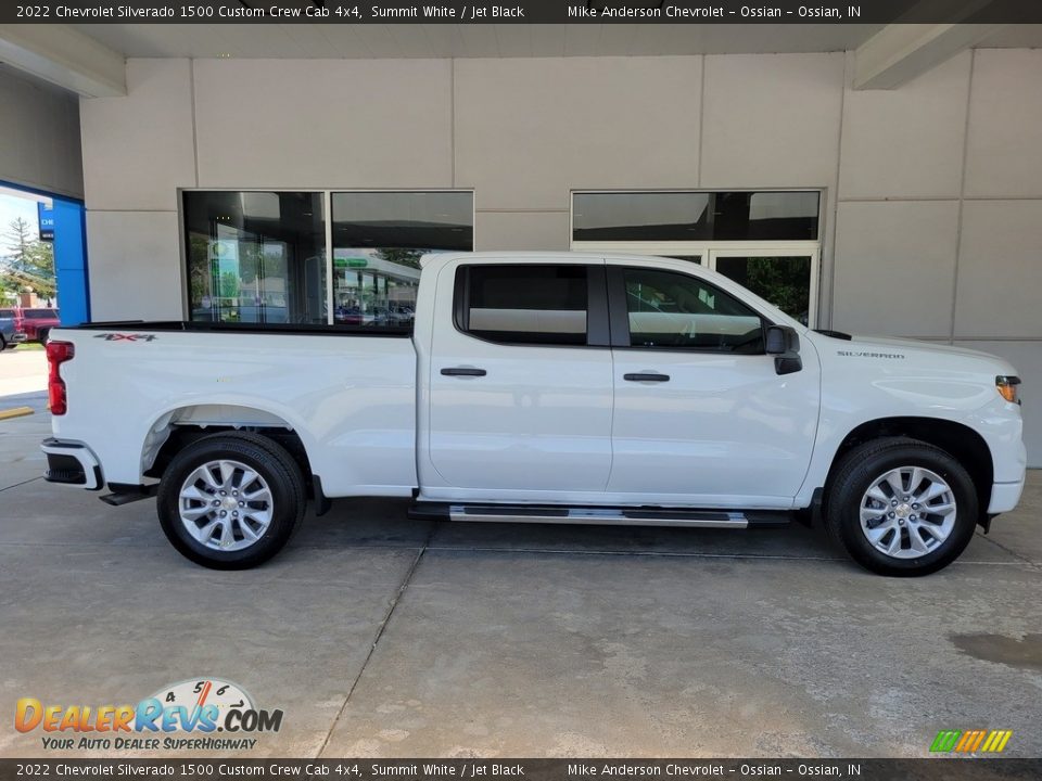 2022 Chevrolet Silverado 1500 Custom Crew Cab 4x4 Summit White / Jet Black Photo #3