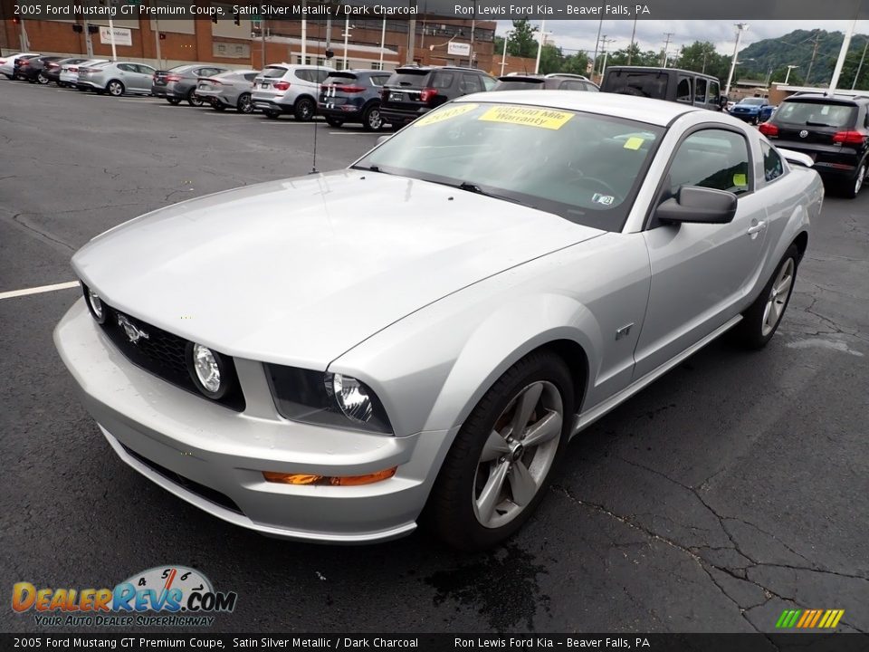 2005 Ford Mustang GT Premium Coupe Satin Silver Metallic / Dark Charcoal Photo #4
