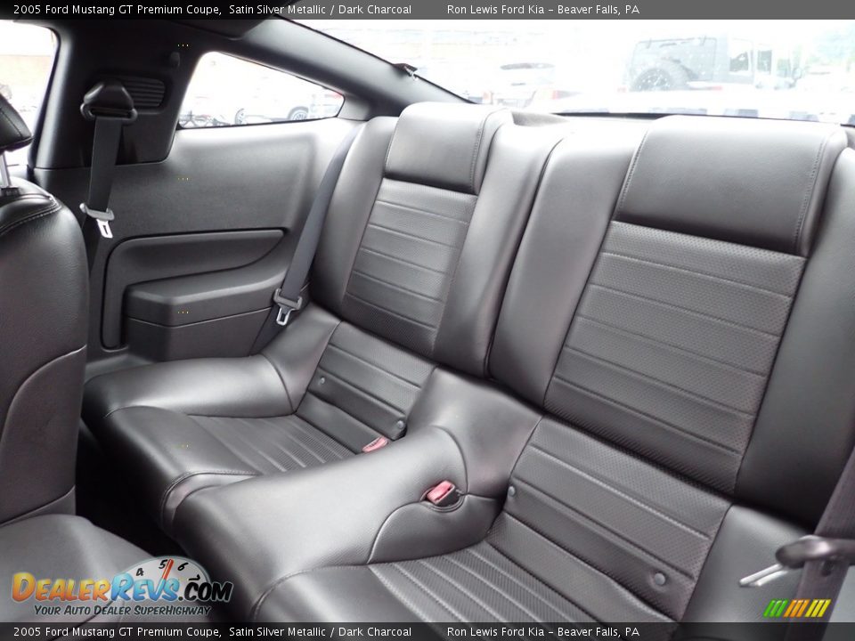2005 Ford Mustang GT Premium Coupe Satin Silver Metallic / Dark Charcoal Photo #12