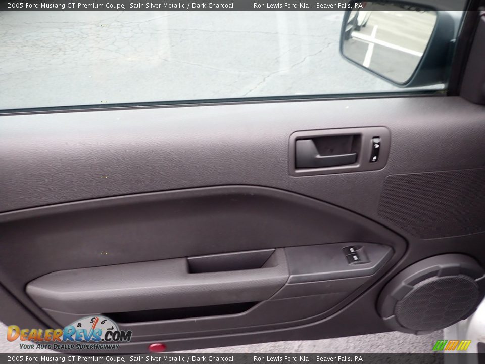 2005 Ford Mustang GT Premium Coupe Satin Silver Metallic / Dark Charcoal Photo #14