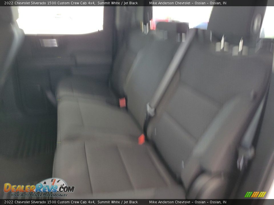 2022 Chevrolet Silverado 1500 Custom Crew Cab 4x4 Summit White / Jet Black Photo #18