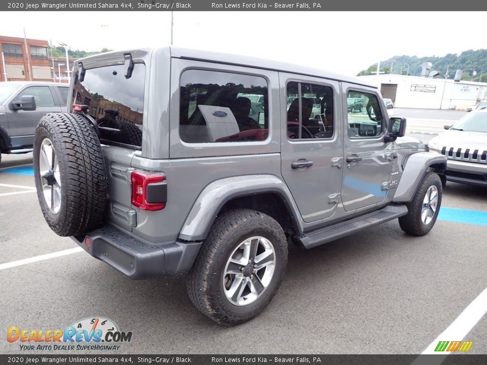 2020 Jeep Wrangler Unlimited Sahara 4x4 Sting-Gray / Black Photo #4