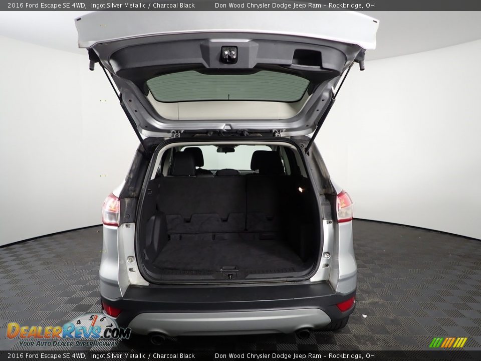 2016 Ford Escape SE 4WD Ingot Silver Metallic / Charcoal Black Photo #8