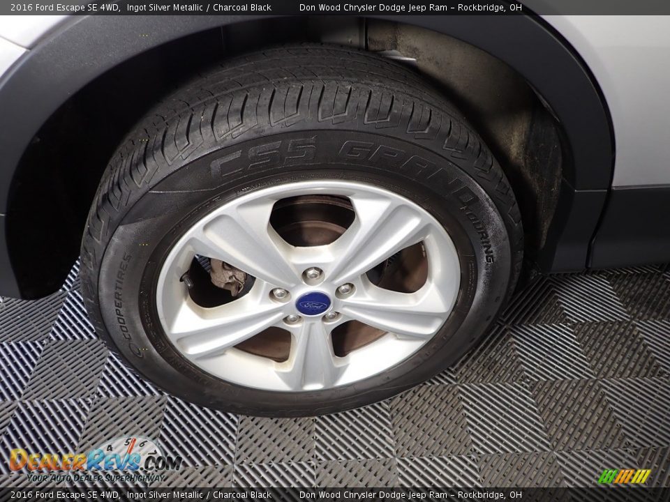2016 Ford Escape SE 4WD Ingot Silver Metallic / Charcoal Black Photo #31