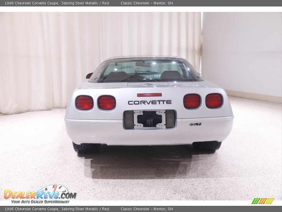 1996 Chevrolet Corvette Coupe Sebring Silver Metallic / Red Photo #15