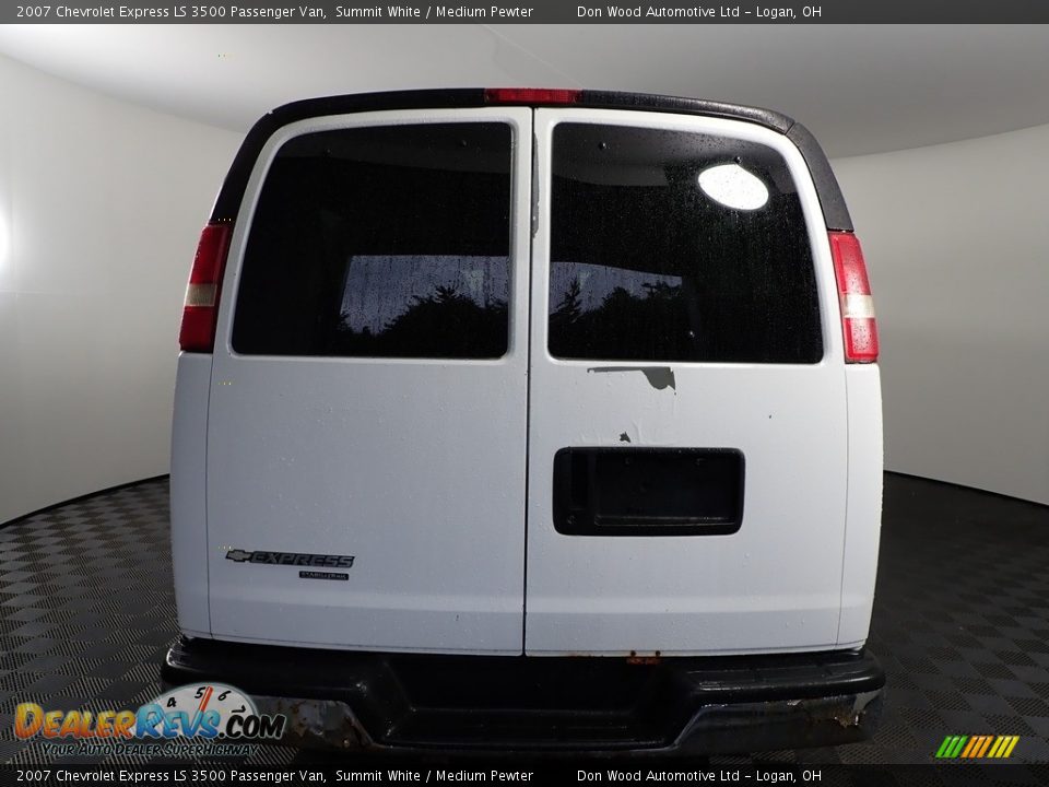 2007 Chevrolet Express LS 3500 Passenger Van Summit White / Medium Pewter Photo #5