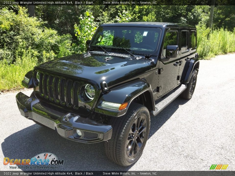2022 Jeep Wrangler Unlimited High Altitude 4x4 Black / Black Photo #2