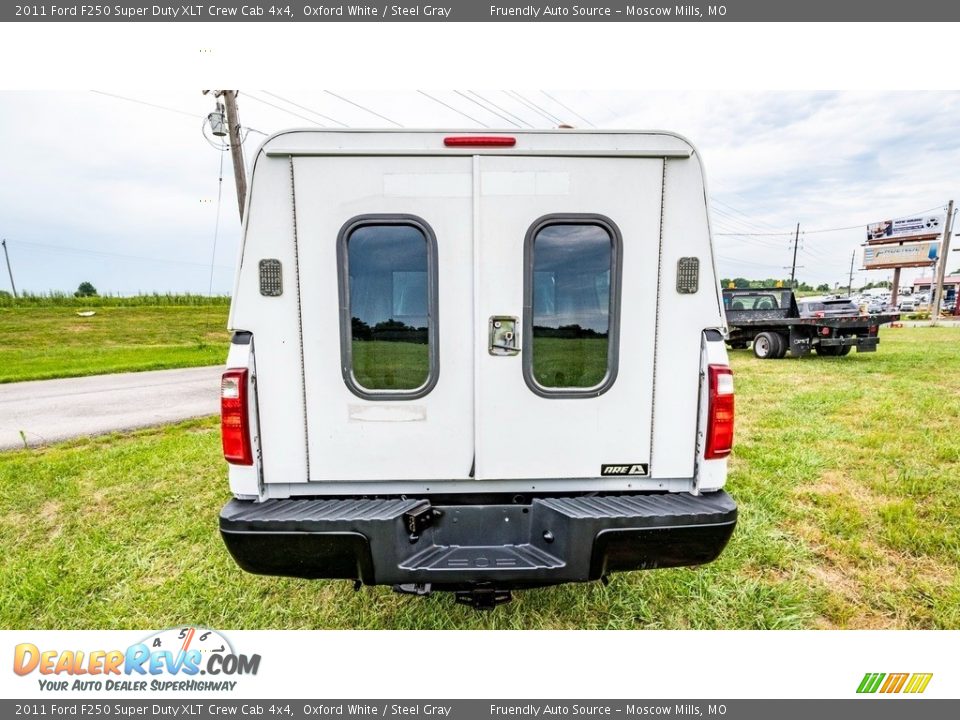 2011 Ford F250 Super Duty XLT Crew Cab 4x4 Oxford White / Steel Gray Photo #5