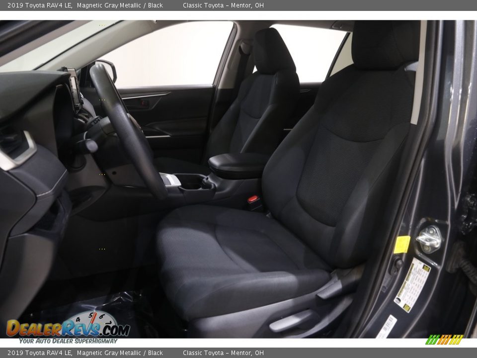 2019 Toyota RAV4 LE Magnetic Gray Metallic / Black Photo #5