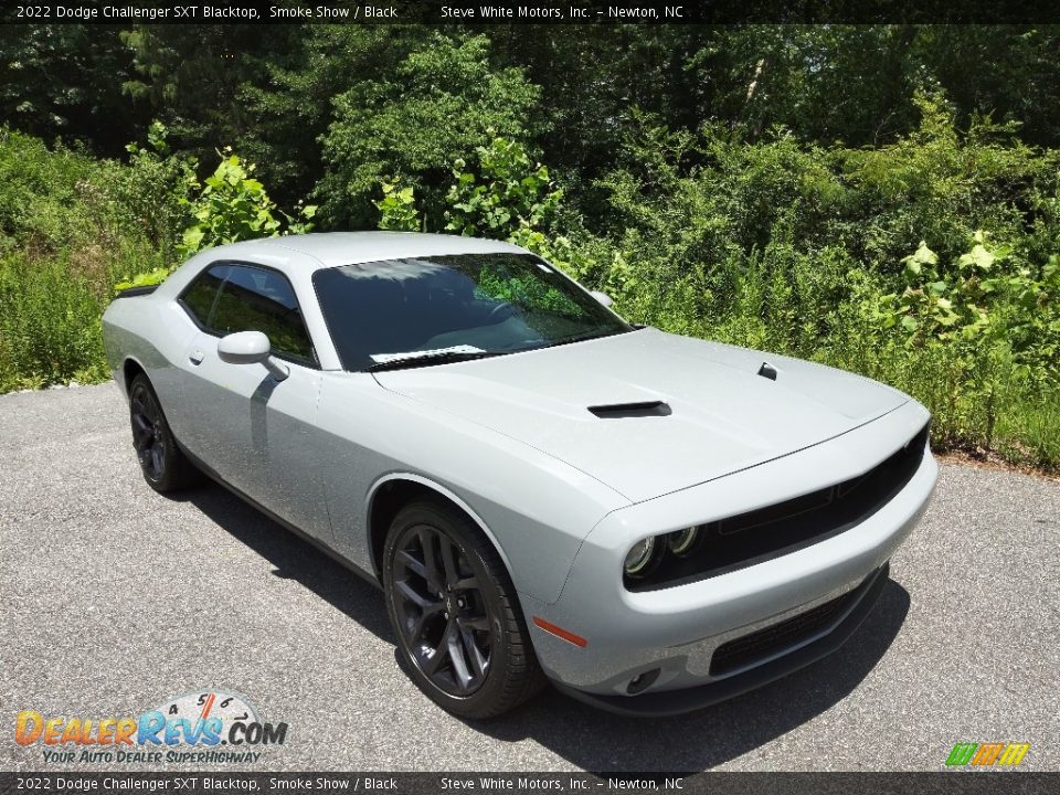 Front 3/4 View of 2022 Dodge Challenger SXT Blacktop Photo #4