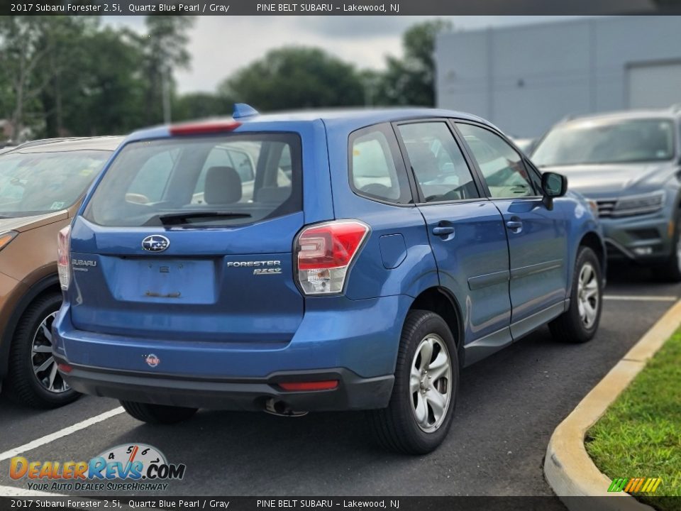 2017 Subaru Forester 2.5i Quartz Blue Pearl / Gray Photo #5