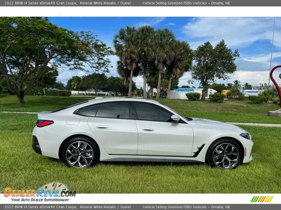 Mineral White Metallic 2022 BMW i4 Series eDrive40 Gran Coupe Photo #2