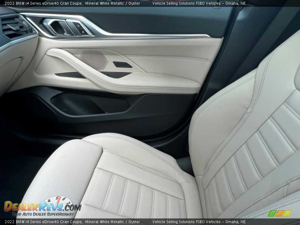 2022 BMW i4 Series eDrive40 Gran Coupe Mineral White Metallic / Oyster Photo #17