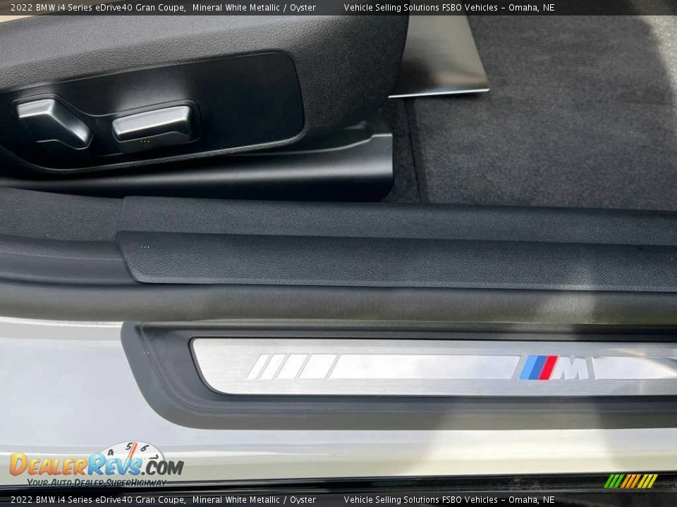 2022 BMW i4 Series eDrive40 Gran Coupe Mineral White Metallic / Oyster Photo #25