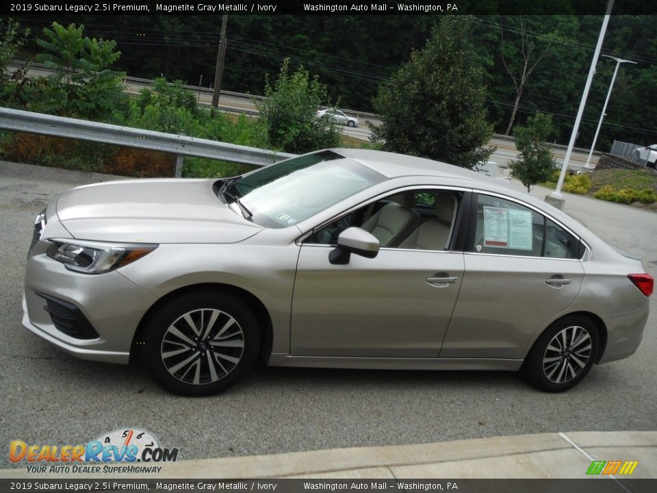 2019 Subaru Legacy 2.5i Premium Magnetite Gray Metallic / Ivory Photo #14