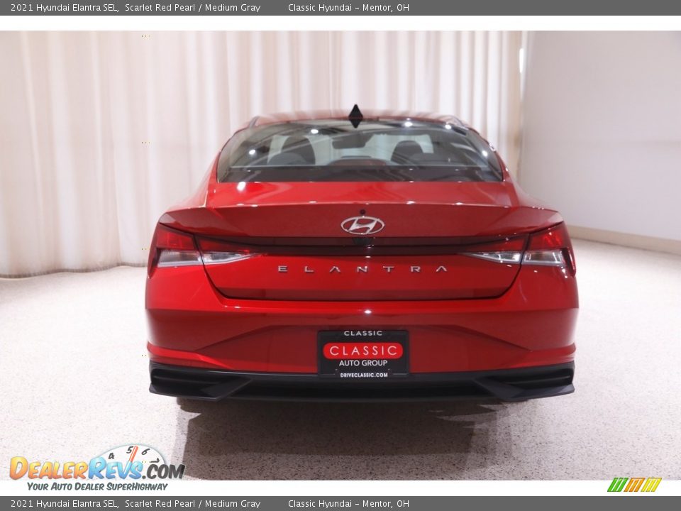 2021 Hyundai Elantra SEL Scarlet Red Pearl / Medium Gray Photo #18