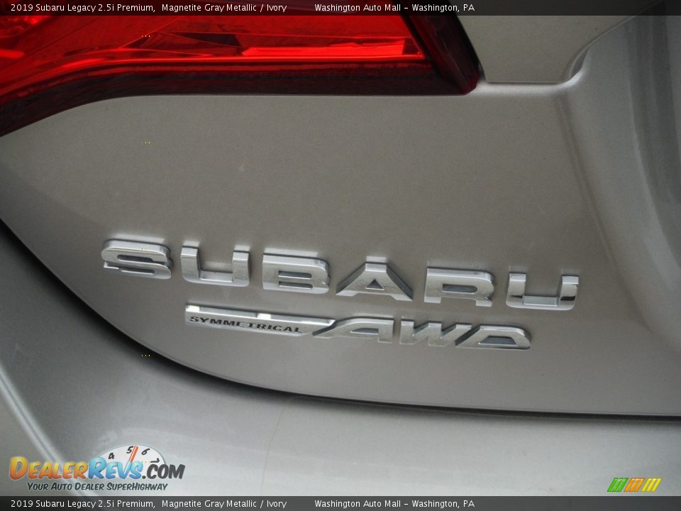 2019 Subaru Legacy 2.5i Premium Magnetite Gray Metallic / Ivory Photo #18
