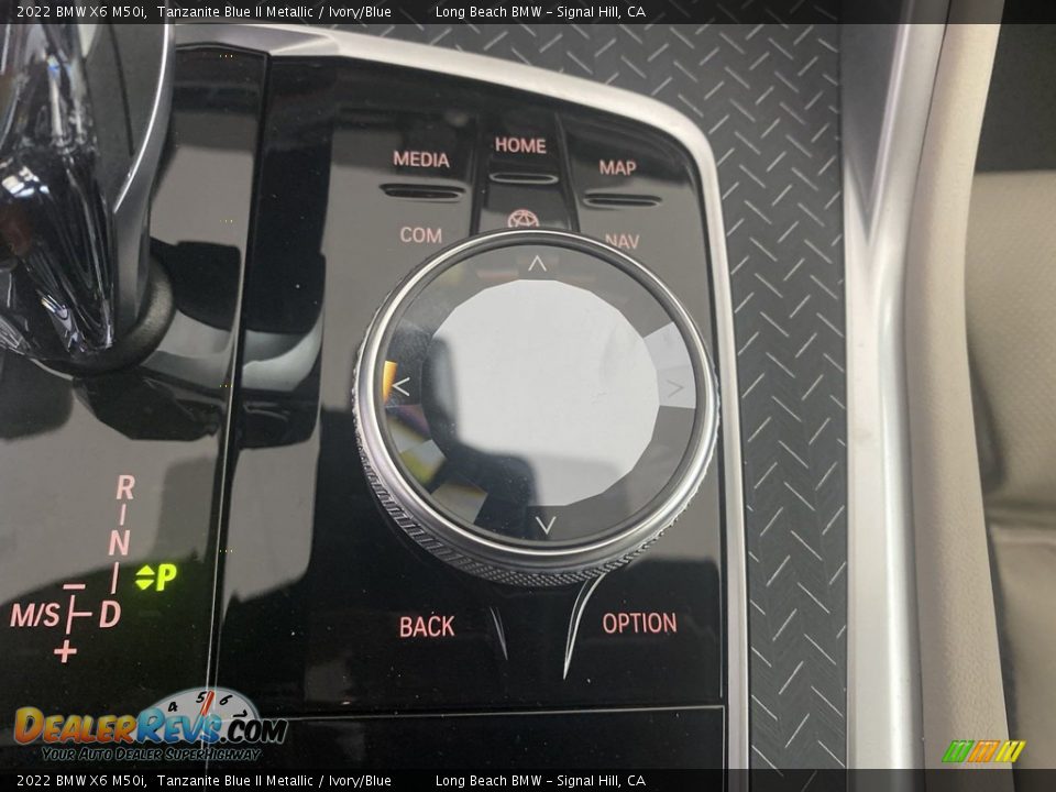 Controls of 2022 BMW X6 M50i Photo #25