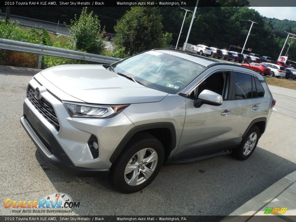 2019 Toyota RAV4 XLE AWD Silver Sky Metallic / Black Photo #16