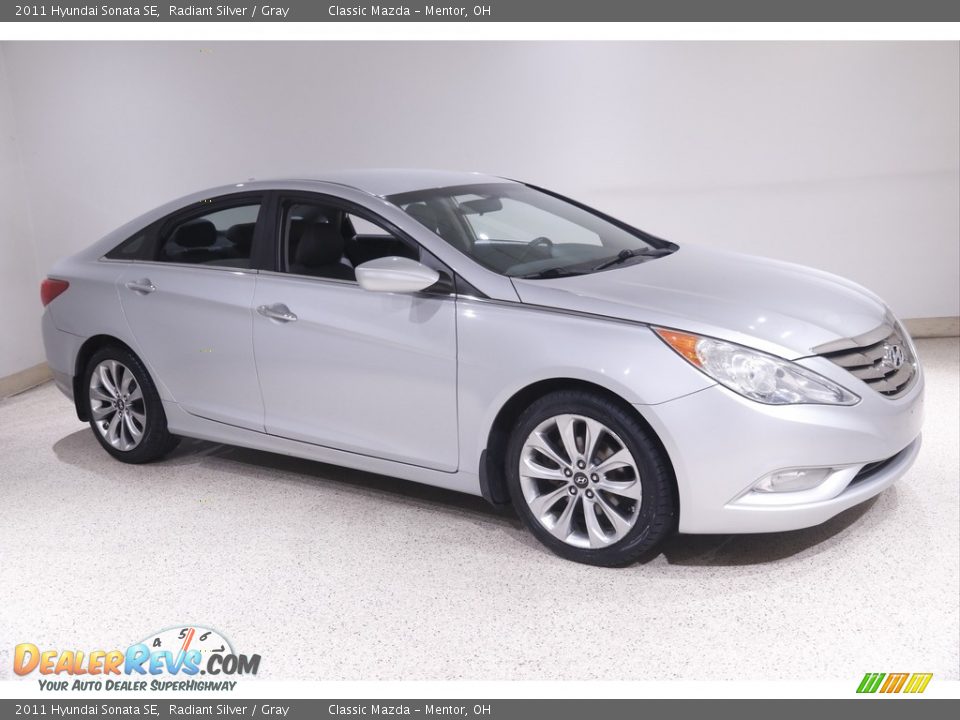 2011 Hyundai Sonata SE Radiant Silver / Gray Photo #1
