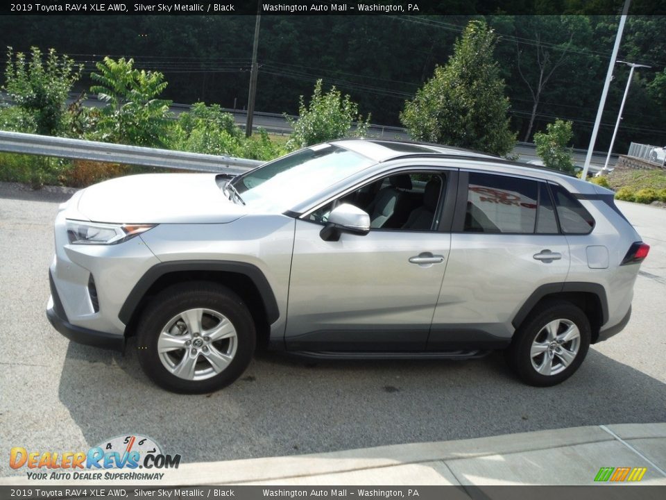 2019 Toyota RAV4 XLE AWD Silver Sky Metallic / Black Photo #17