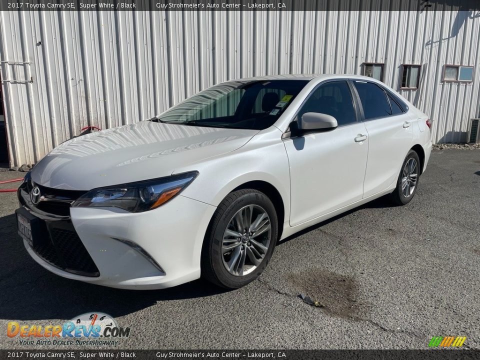 2017 Toyota Camry SE Super White / Black Photo #1