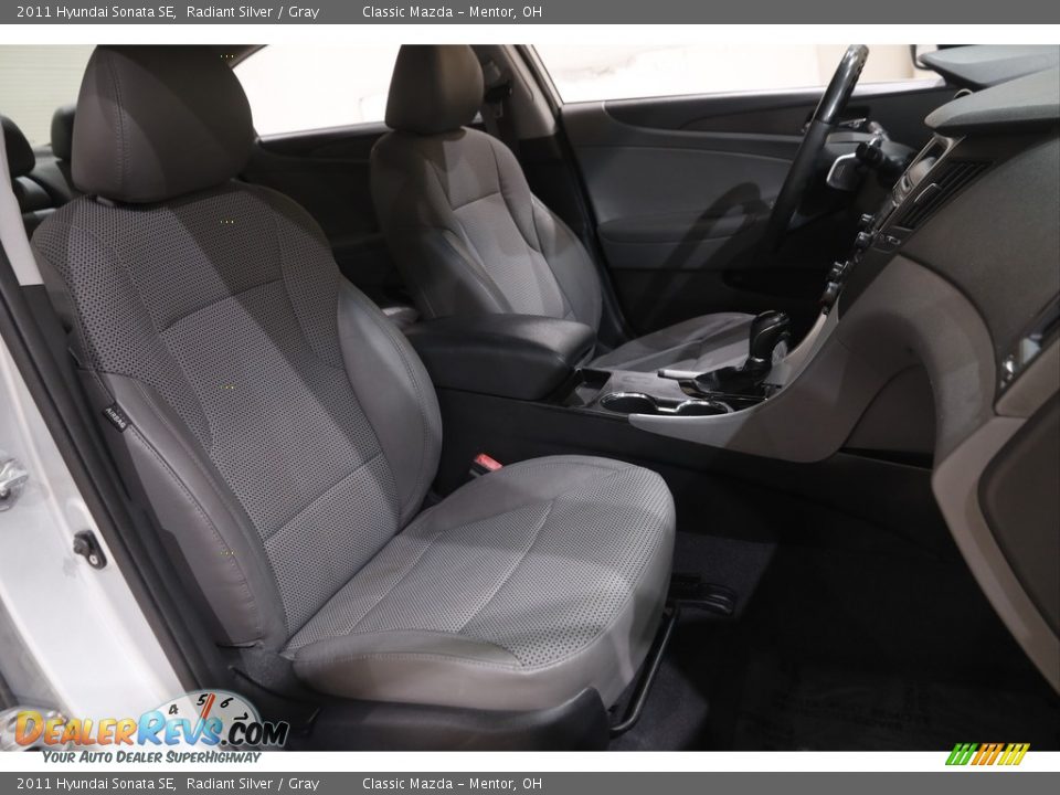 2011 Hyundai Sonata SE Radiant Silver / Gray Photo #12
