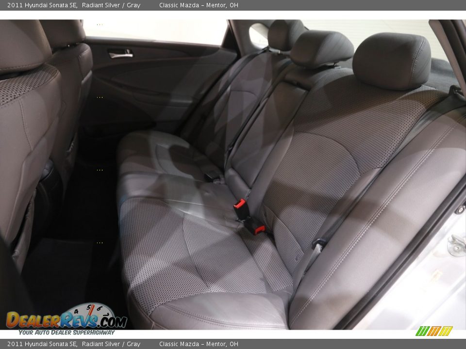 2011 Hyundai Sonata SE Radiant Silver / Gray Photo #14