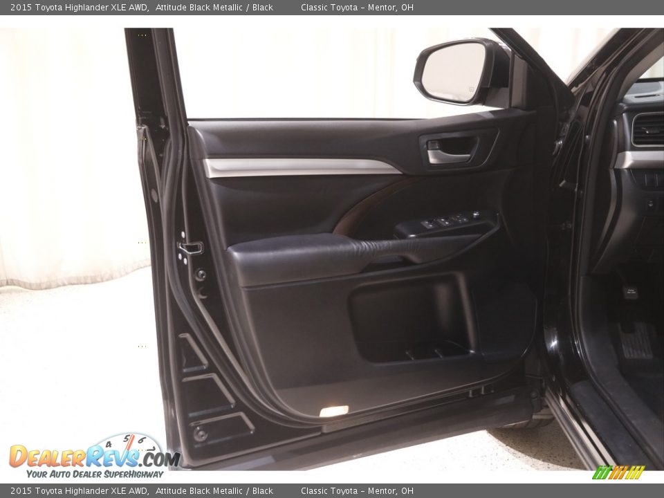 2015 Toyota Highlander XLE AWD Attitude Black Metallic / Black Photo #4