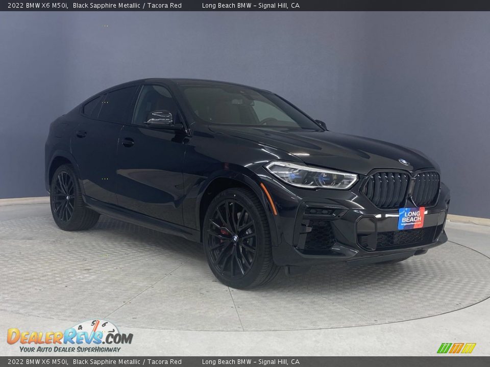 Front 3/4 View of 2022 BMW X6 M50i Photo #29