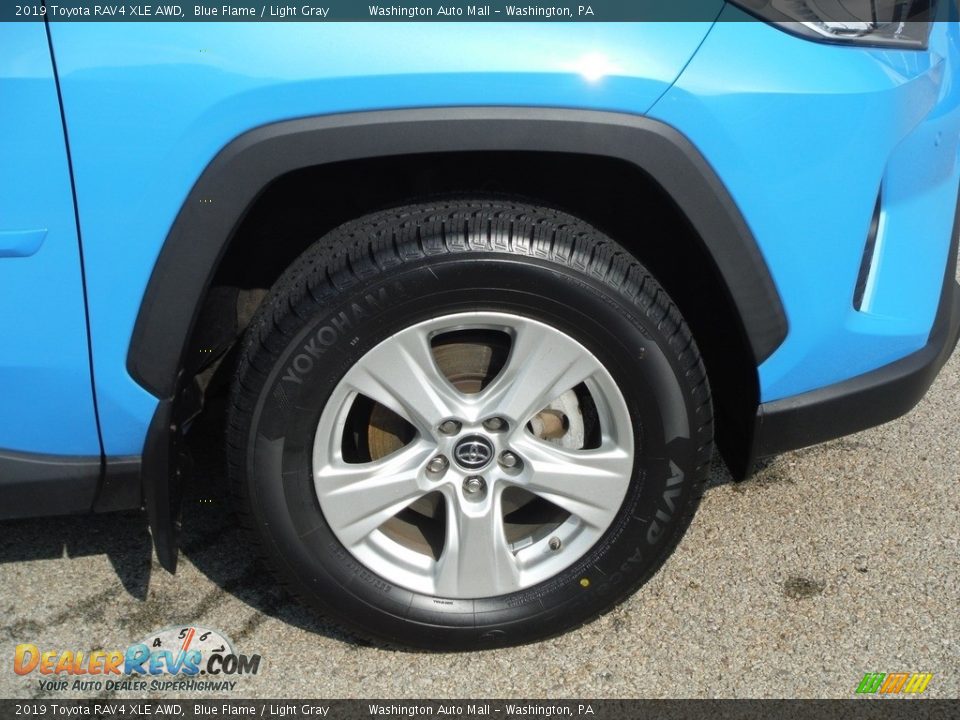 2019 Toyota RAV4 XLE AWD Blue Flame / Light Gray Photo #11