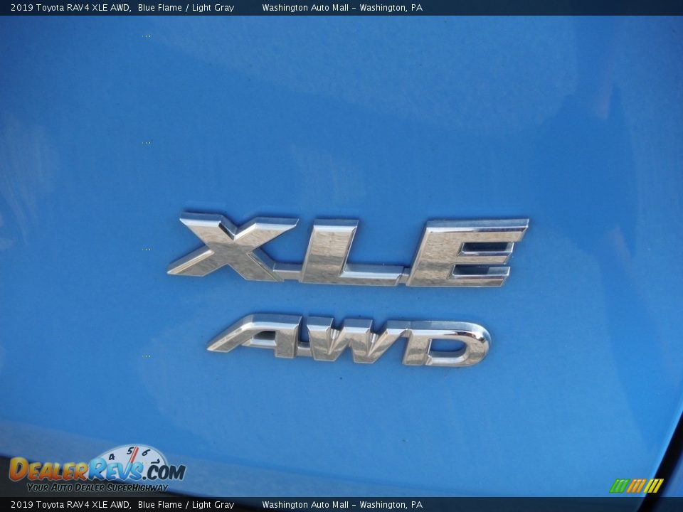 2019 Toyota RAV4 XLE AWD Blue Flame / Light Gray Photo #18