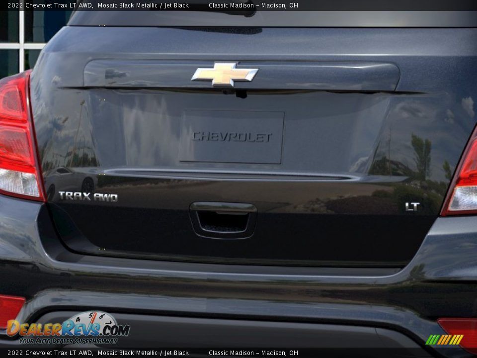 2022 Chevrolet Trax LT AWD Mosaic Black Metallic / Jet Black Photo #14