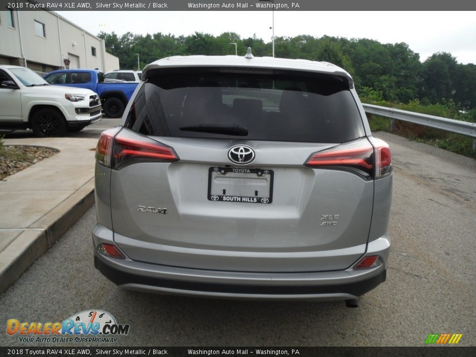 2018 Toyota RAV4 XLE AWD Silver Sky Metallic / Black Photo #12