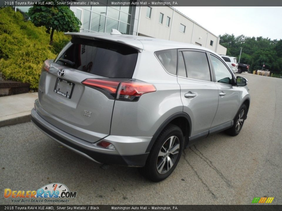 2018 Toyota RAV4 XLE AWD Silver Sky Metallic / Black Photo #13