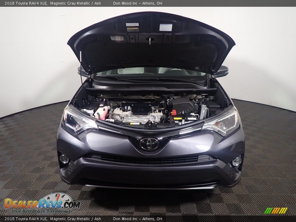 2018 Toyota RAV4 XLE Magnetic Gray Metallic / Ash Photo #8