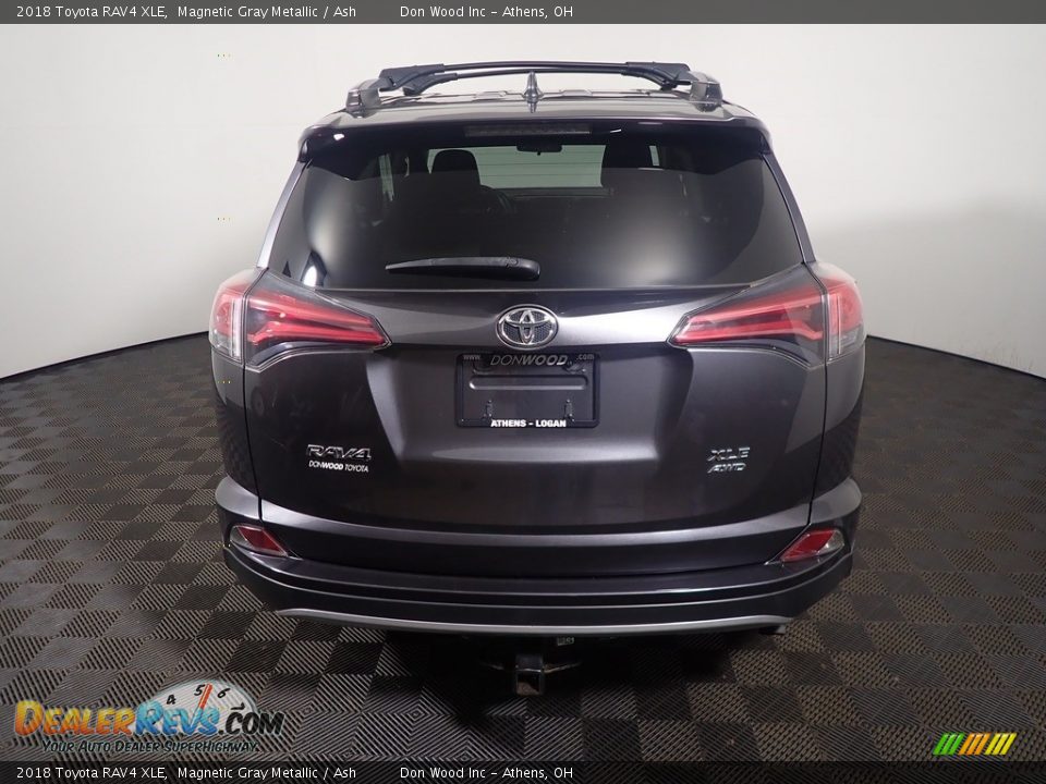 2018 Toyota RAV4 XLE Magnetic Gray Metallic / Ash Photo #15