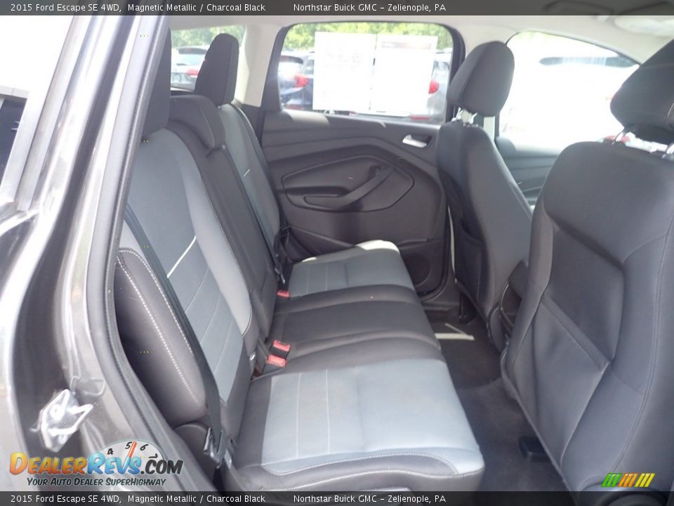 2015 Ford Escape SE 4WD Magnetic Metallic / Charcoal Black Photo #16