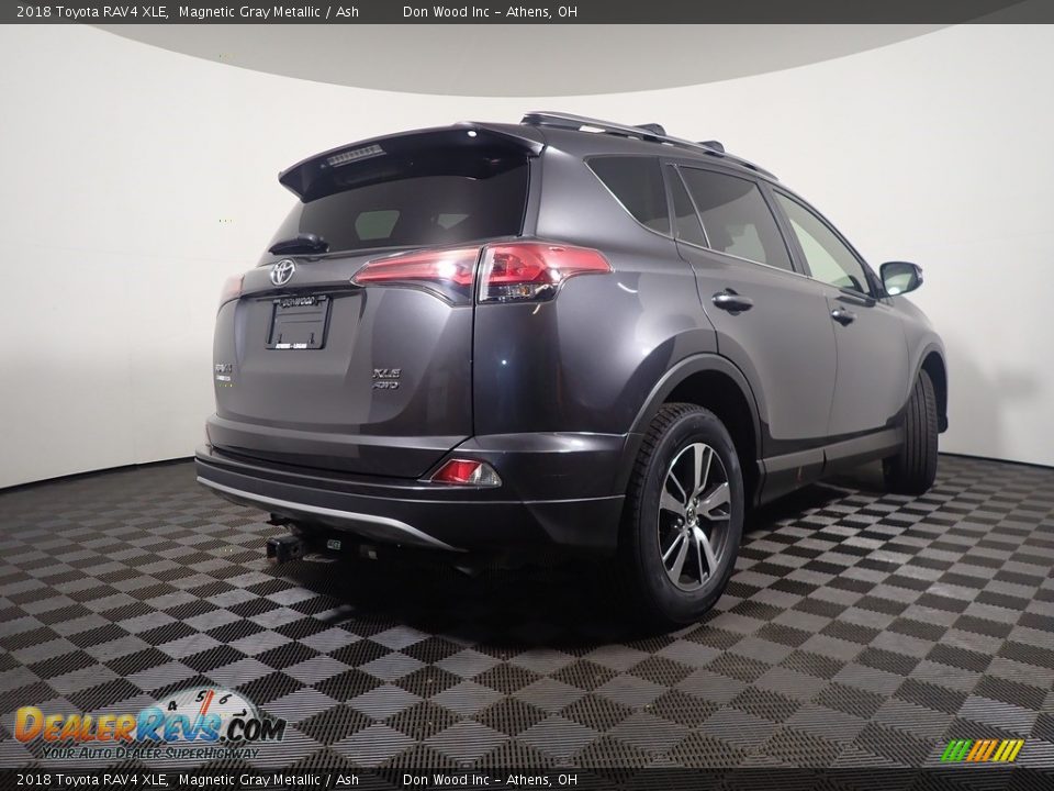 2018 Toyota RAV4 XLE Magnetic Gray Metallic / Ash Photo #19