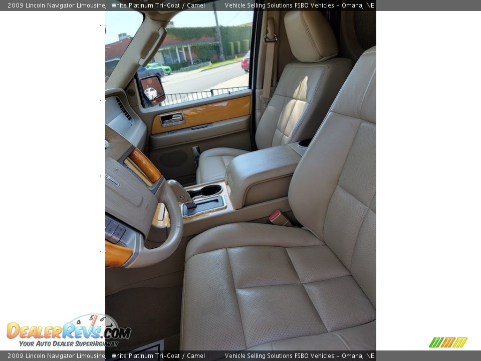 Front Seat of 2009 Lincoln Navigator Limousine Photo #15