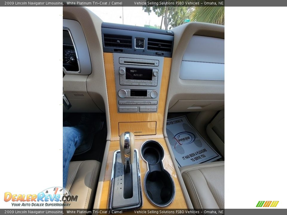 Dashboard of 2009 Lincoln Navigator Limousine Photo #18