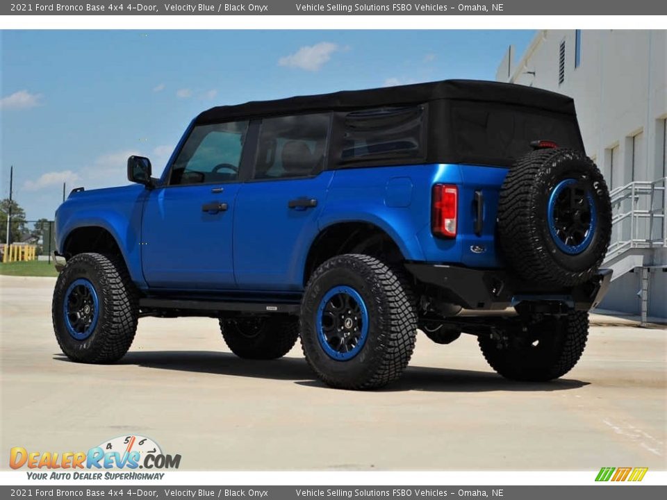 2021 Ford Bronco Base 4x4 4-Door Velocity Blue / Black Onyx Photo #3