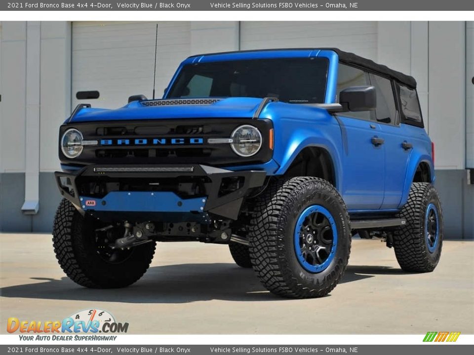 2021 Ford Bronco Base 4x4 4-Door Velocity Blue / Black Onyx Photo #5