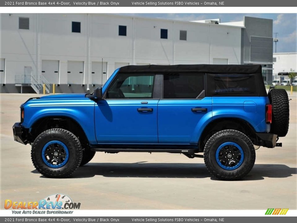 2021 Ford Bronco Base 4x4 4-Door Velocity Blue / Black Onyx Photo #8