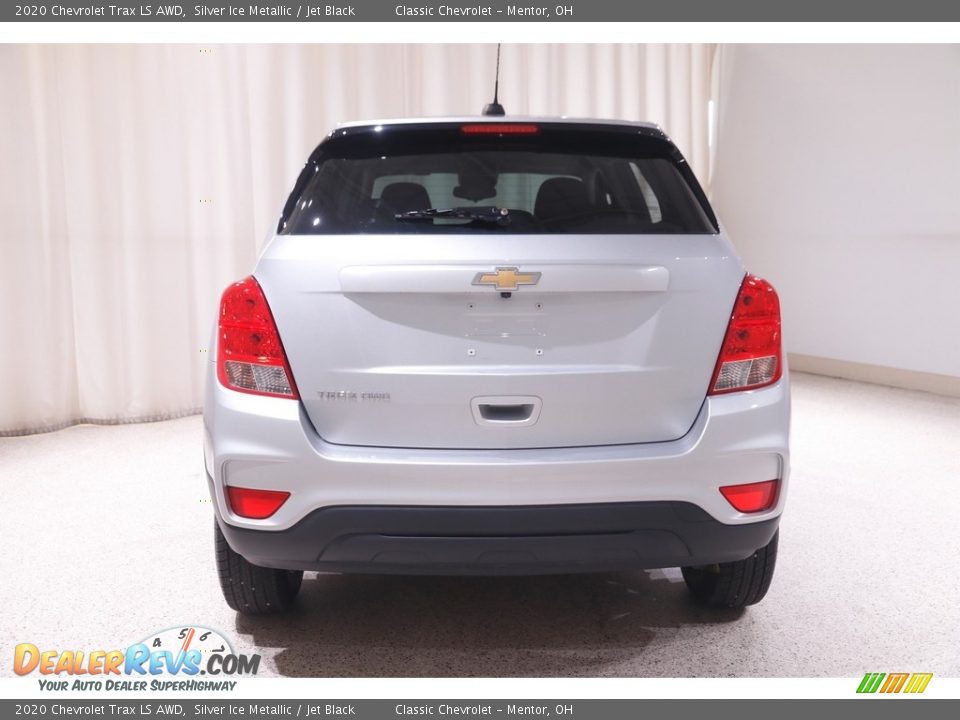 2020 Chevrolet Trax LS AWD Silver Ice Metallic / Jet Black Photo #17