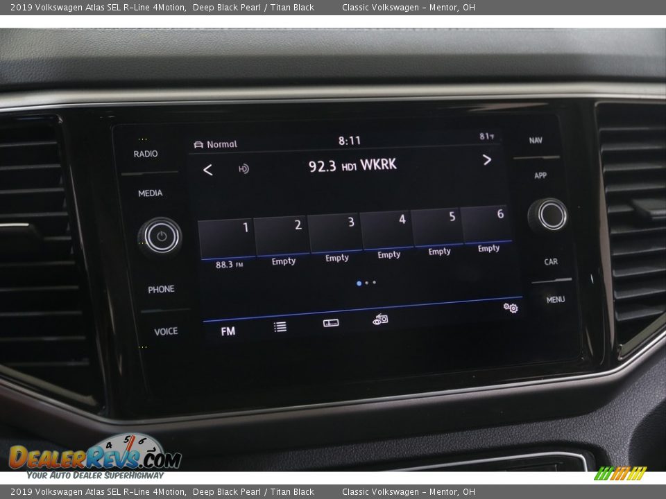 2019 Volkswagen Atlas SEL R-Line 4Motion Deep Black Pearl / Titan Black Photo #11