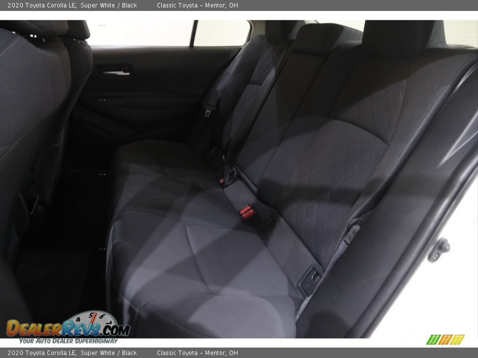 2020 Toyota Corolla LE Super White / Black Photo #15