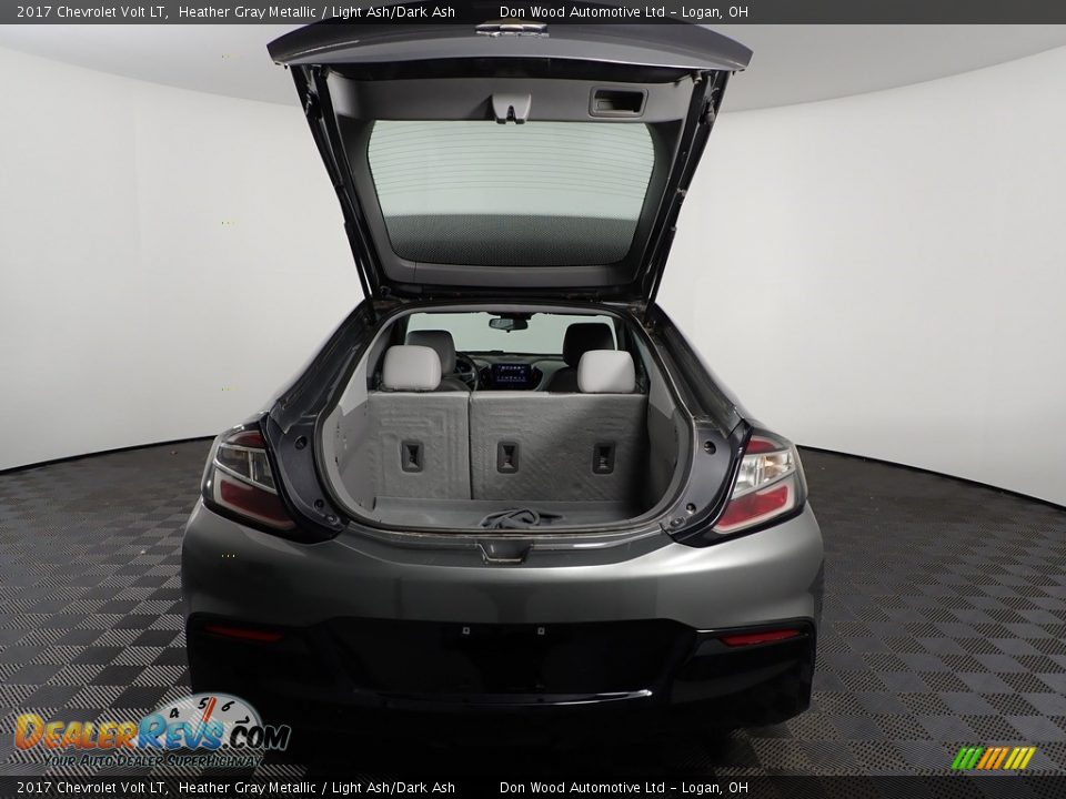 2017 Chevrolet Volt LT Heather Gray Metallic / Light Ash/Dark Ash Photo #8